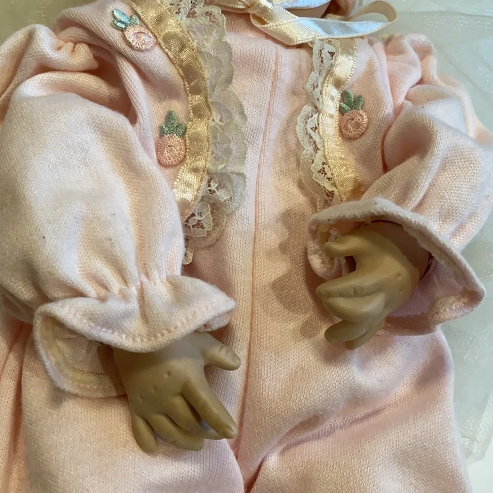 Ashton Drake Meagan Rose 1993 Collectable Porcelain Doll 12” Vintage (e) - Picture 8 of 11